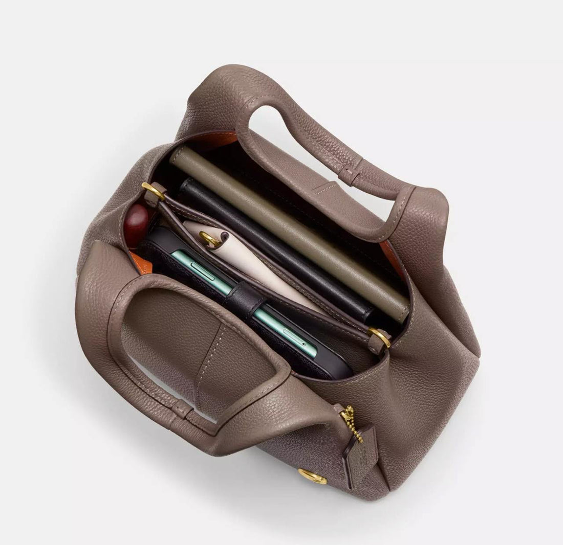 Coach Lana Shoulder Bag 23
